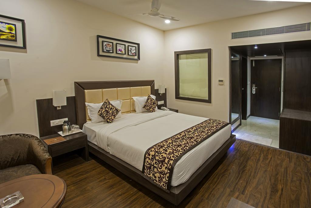 Hotel Ravi Residency Morbi Pokój zdjęcie