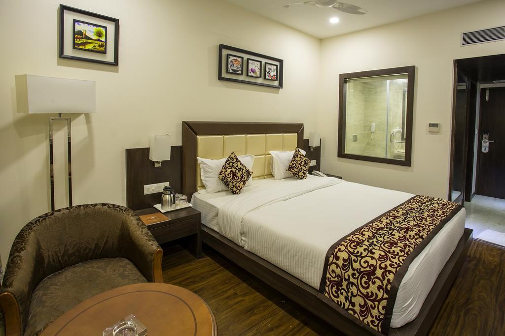 Hotel Ravi Residency Morbi Pokój zdjęcie