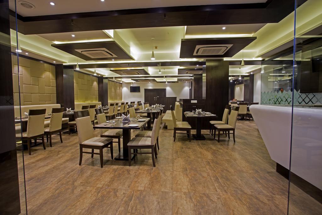 Hotel Ravi Residency Morbi Zewnętrze zdjęcie