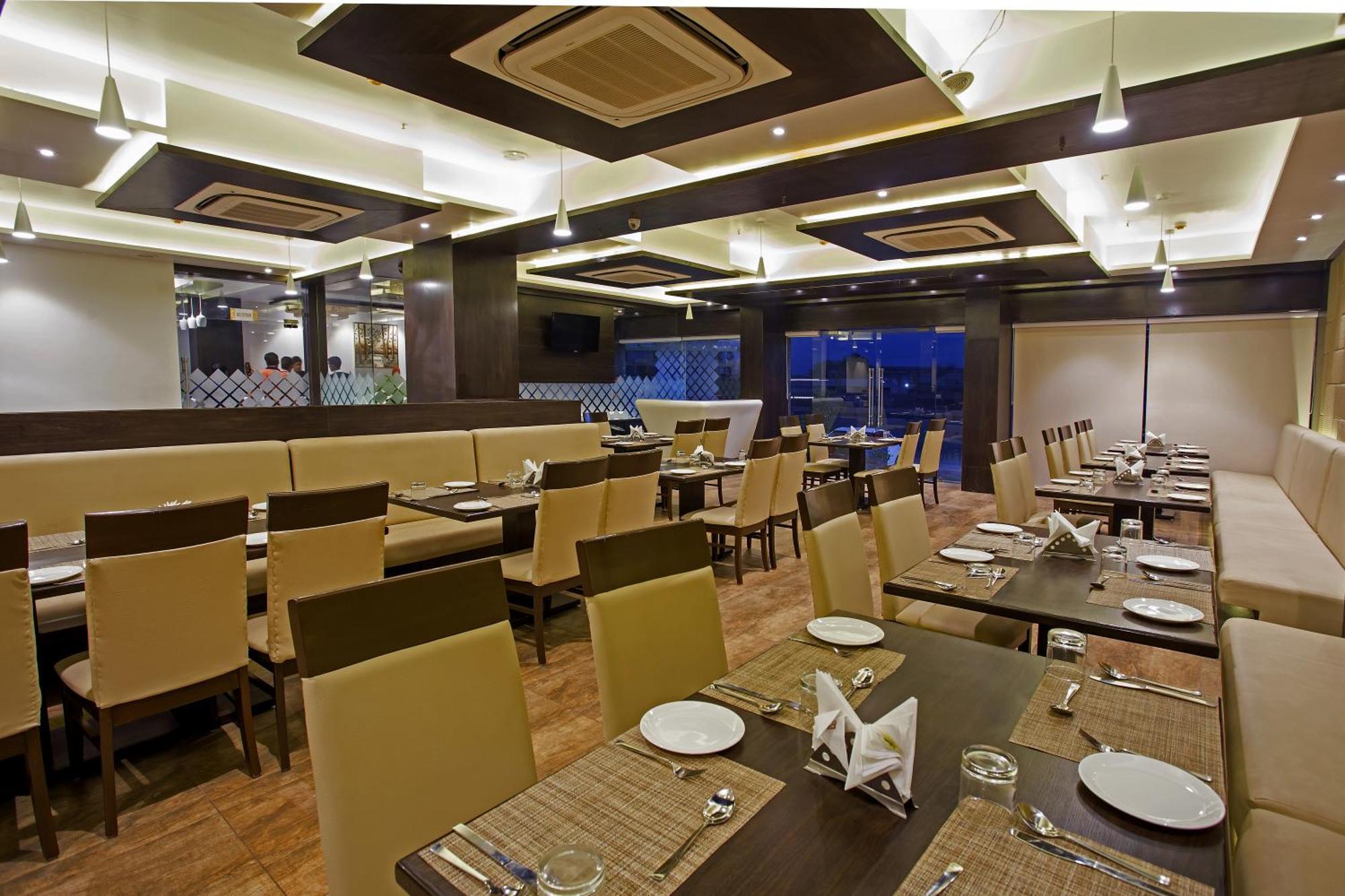Hotel Ravi Residency Morbi Zewnętrze zdjęcie